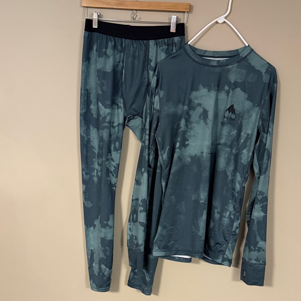 Burton men’s lightweight base layer set, green